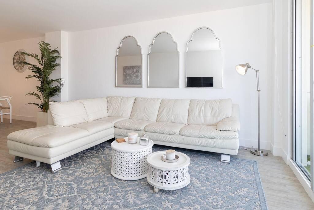 Stunning & Spacious Resort-Style Condo Across From Beach! Miami Beach Eksteriør bilde