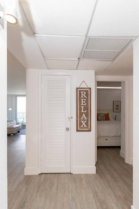 Stunning & Spacious Resort-Style Condo Across From Beach! Miami Beach Eksteriør bilde